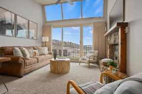 Pool, Hot Tub, Sauna, Ski In-Out, Amazing Ski Area Views, Top Floor Condo,